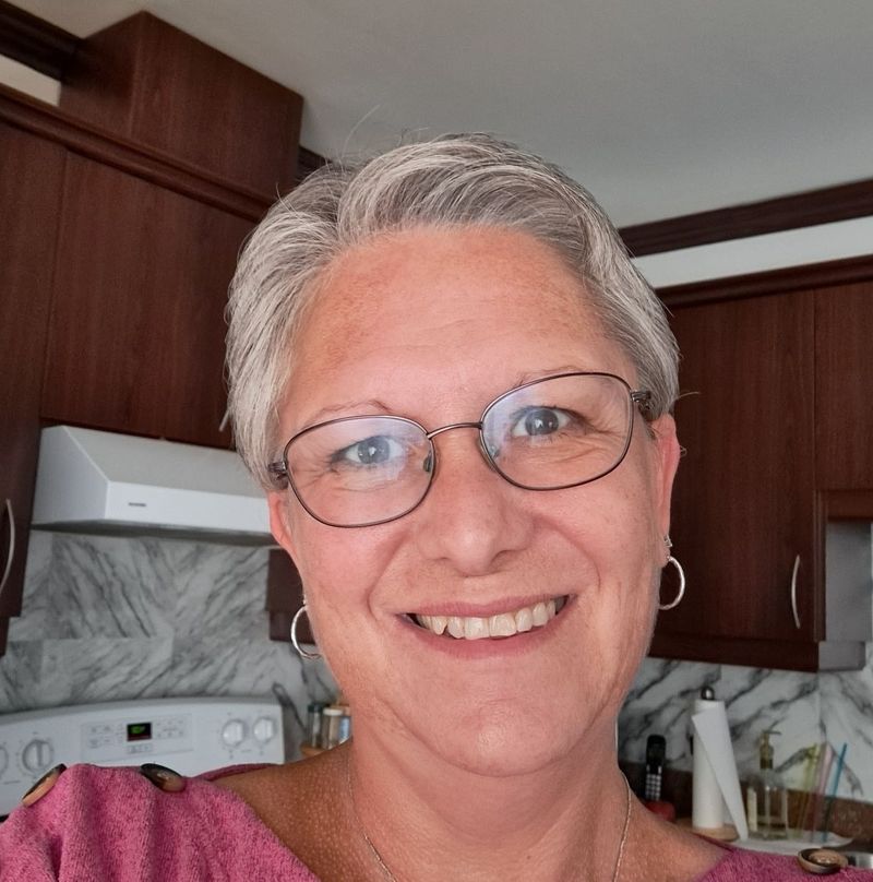 Josee, 47