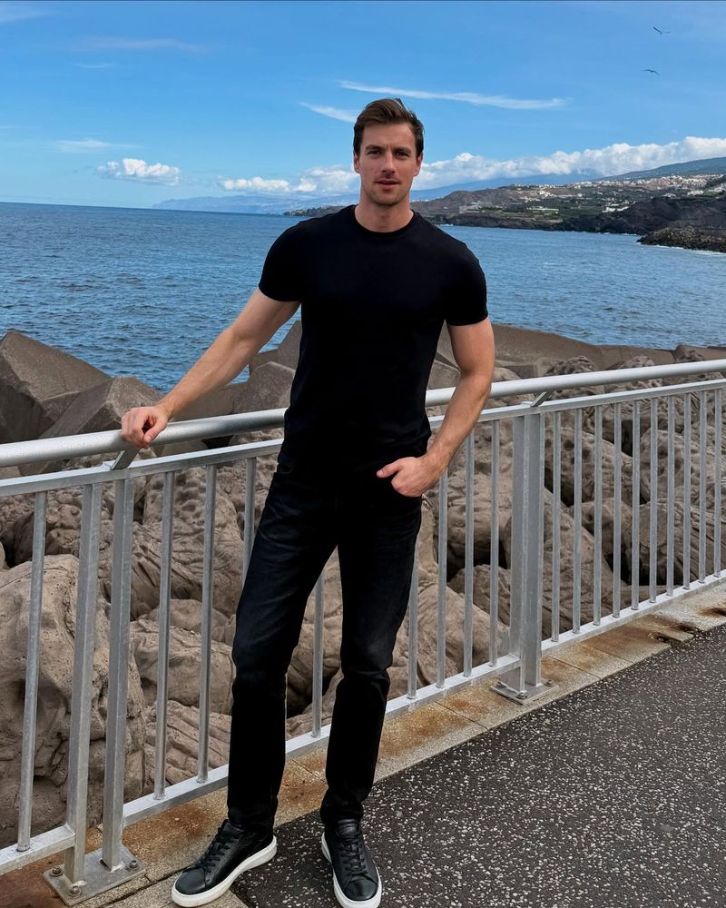 Hank, 45