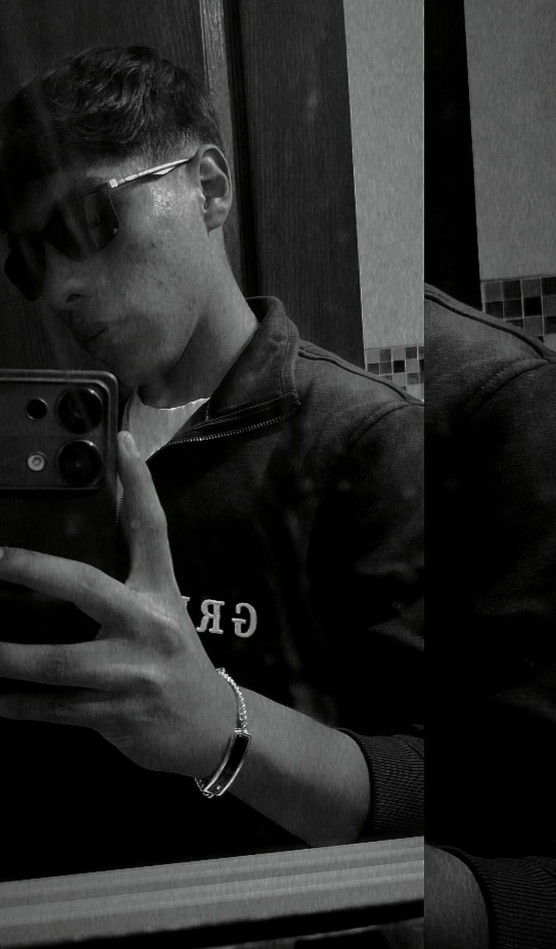 Leo, 18