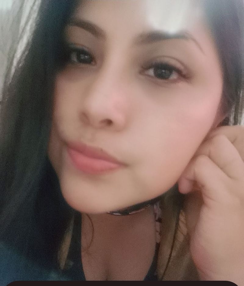 Kelly, 32