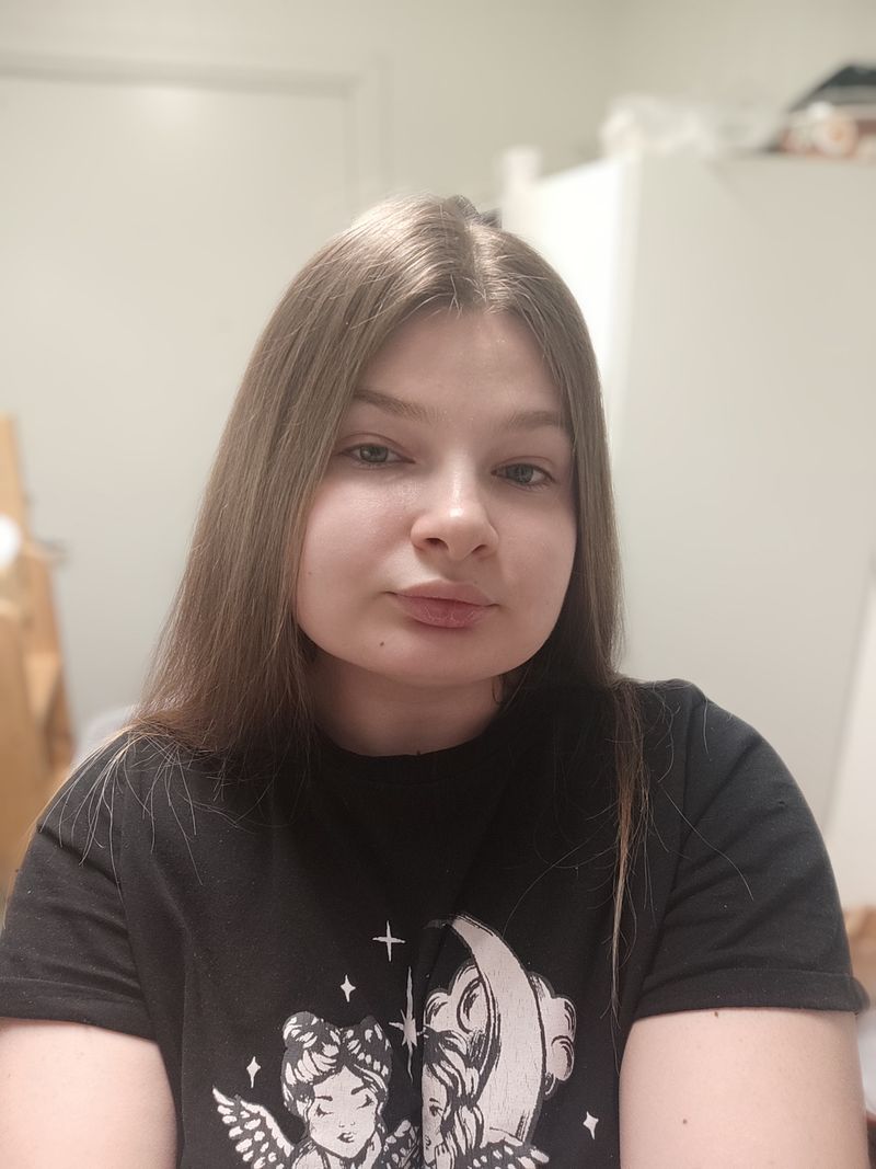 Вика, 23