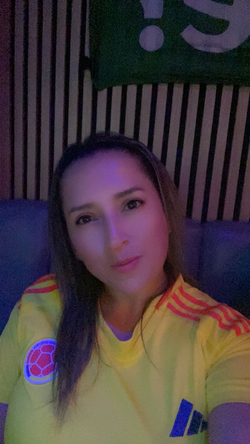 Diana, 40