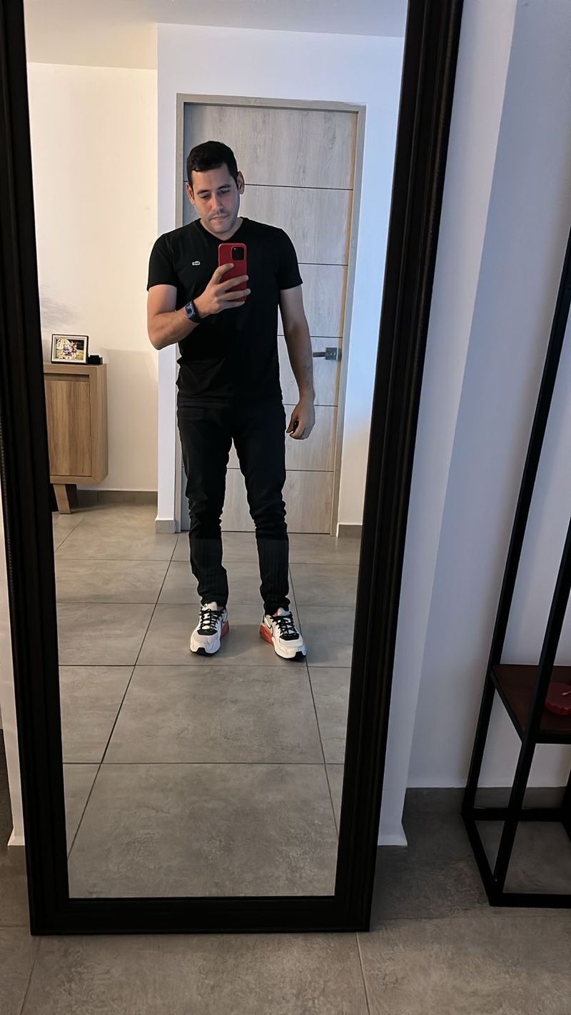 Ruben, 43