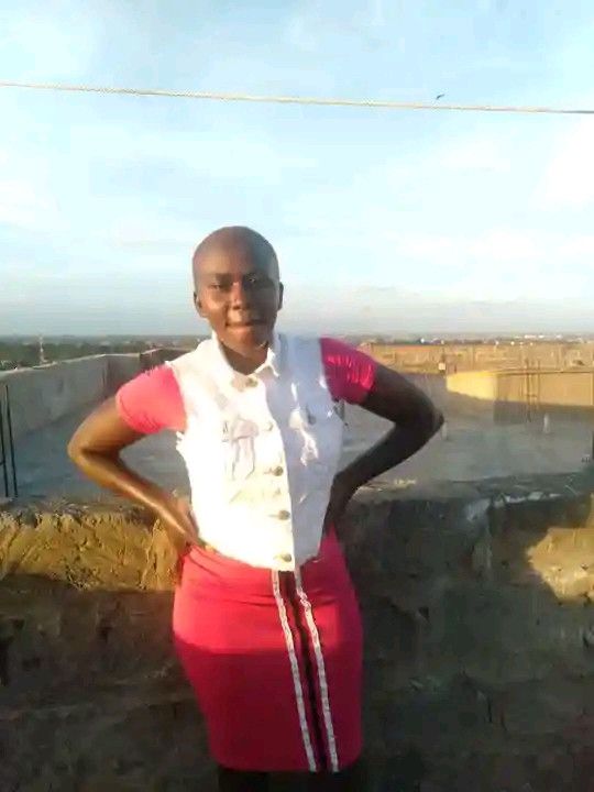 Lilian, 50