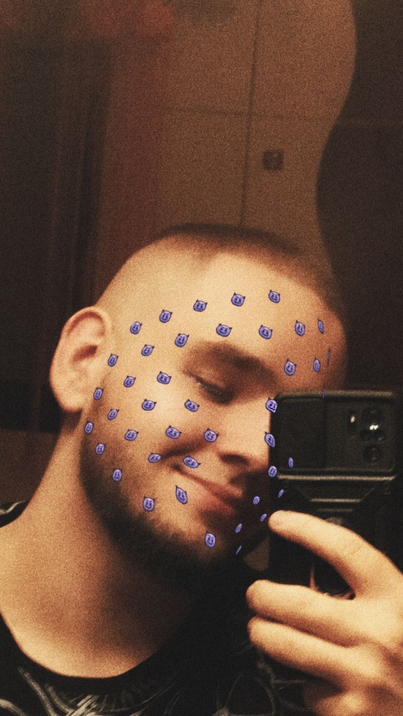Szymon, 23
