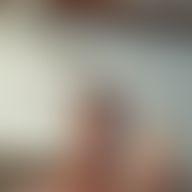 Jono, 44