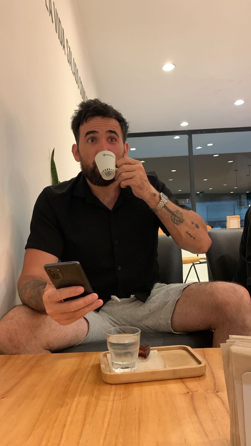 Tom, 38