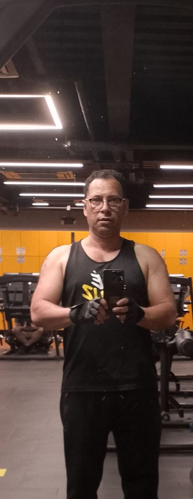 Julio, 54