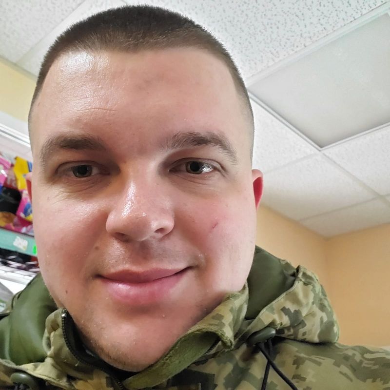 Вова, 28