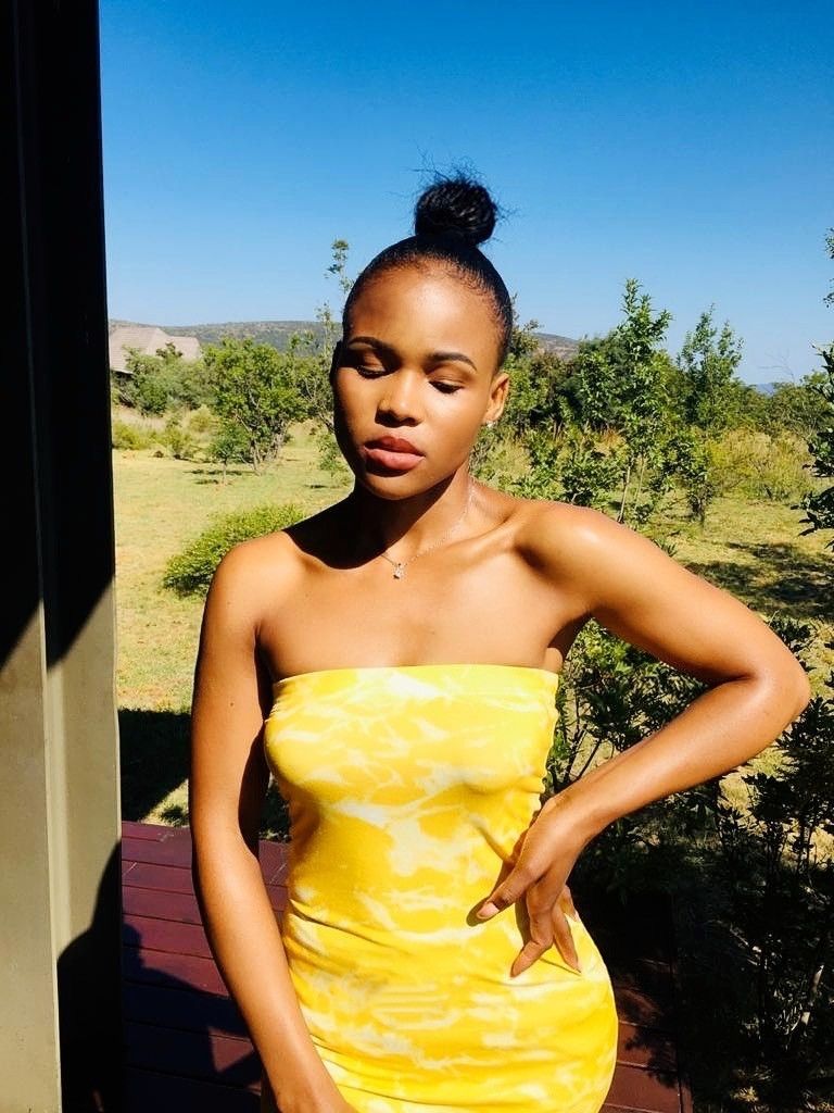 Naledi, 24