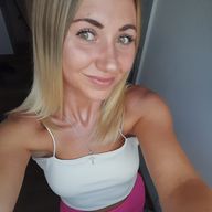 Karolina, 31