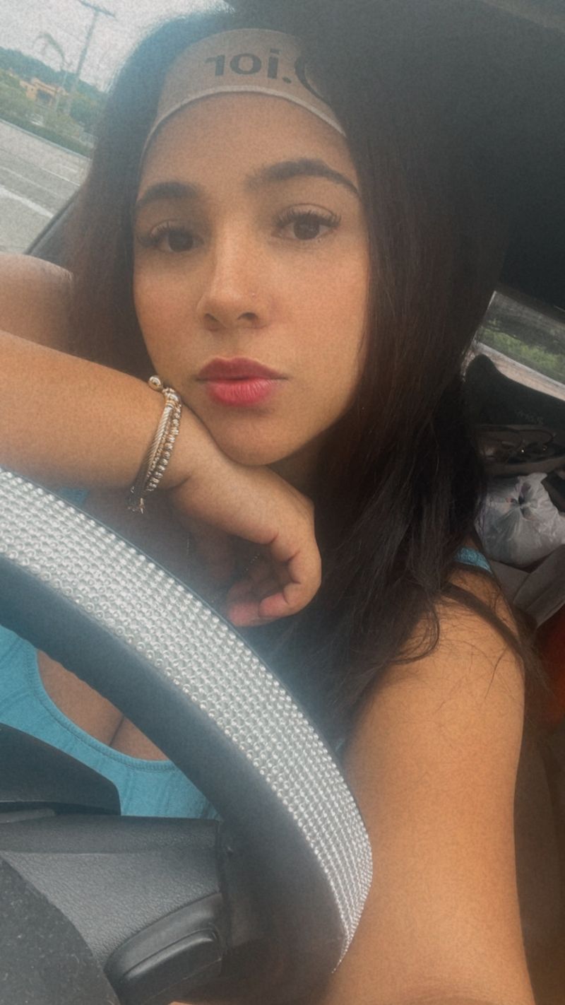 Anyi, 30
