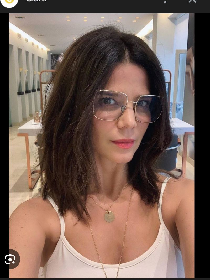 Ana, 45