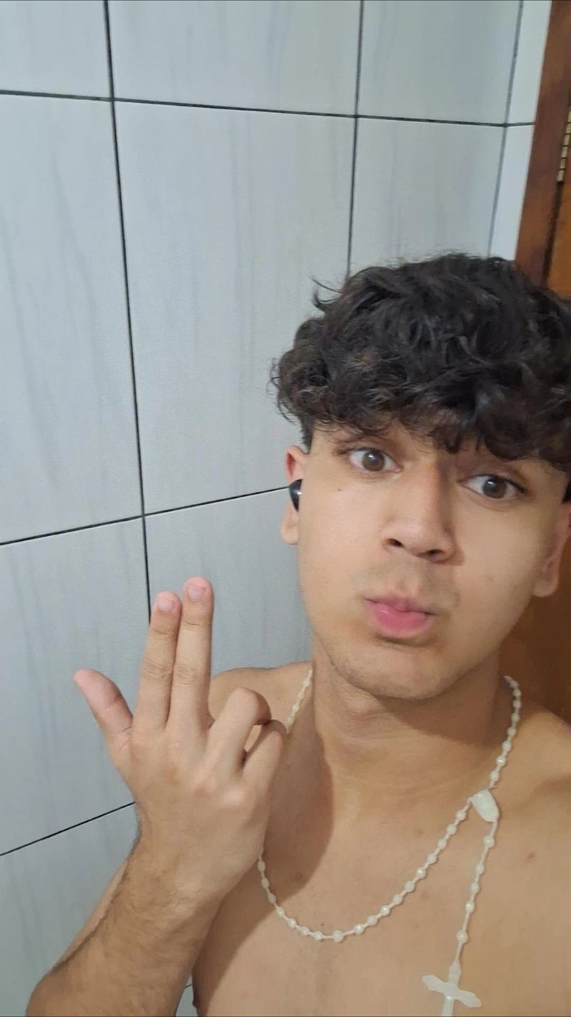 Diego, 18
