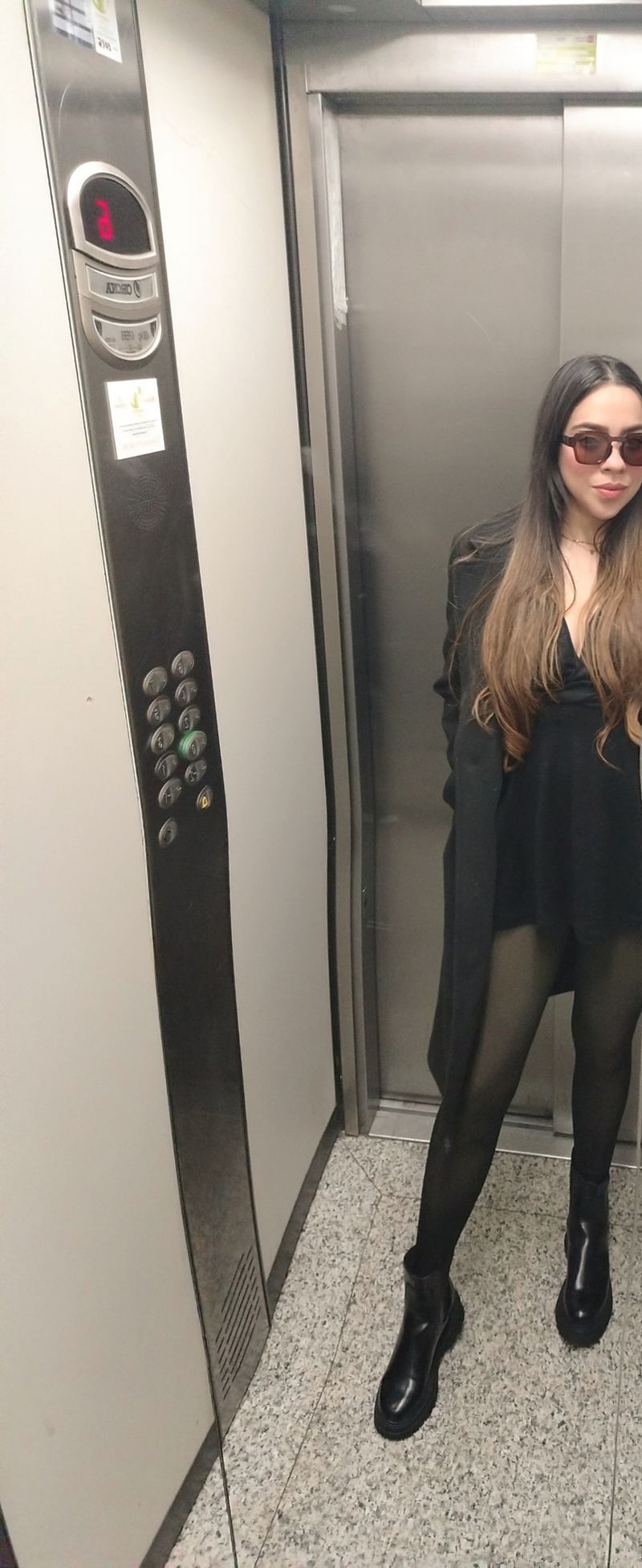 Johana, 29