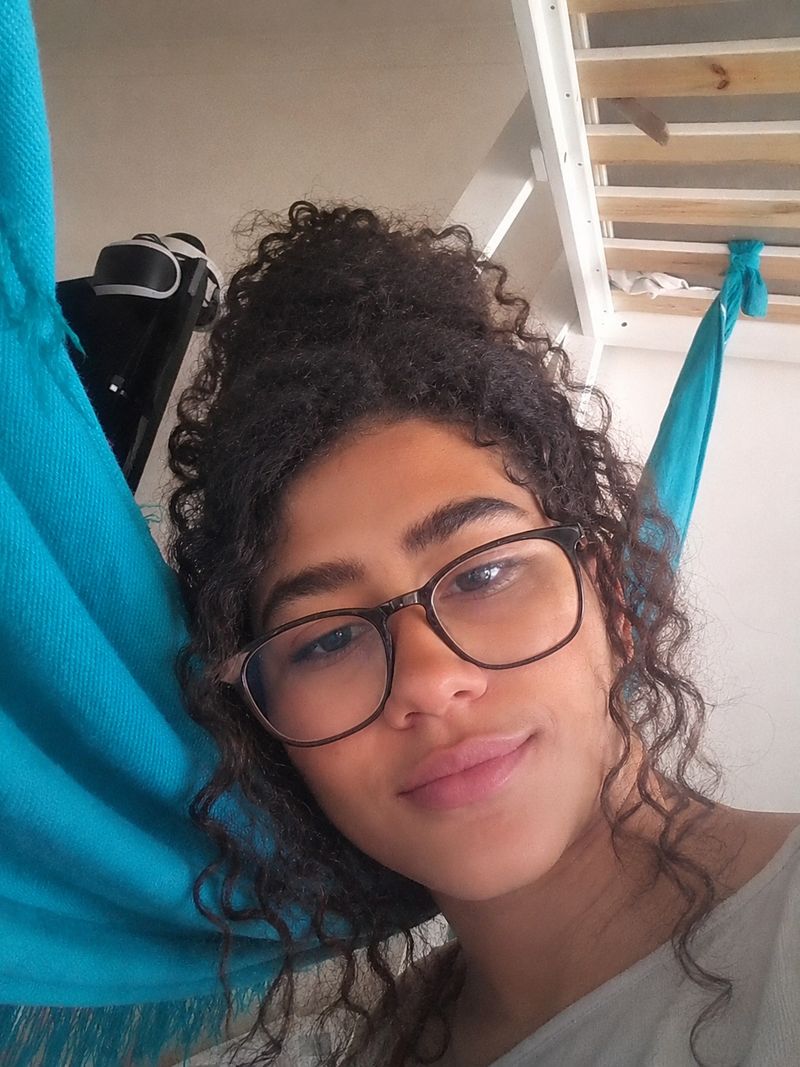 Camila, 18