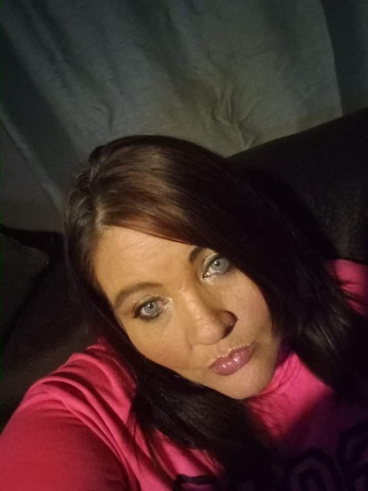 Lilly, 47