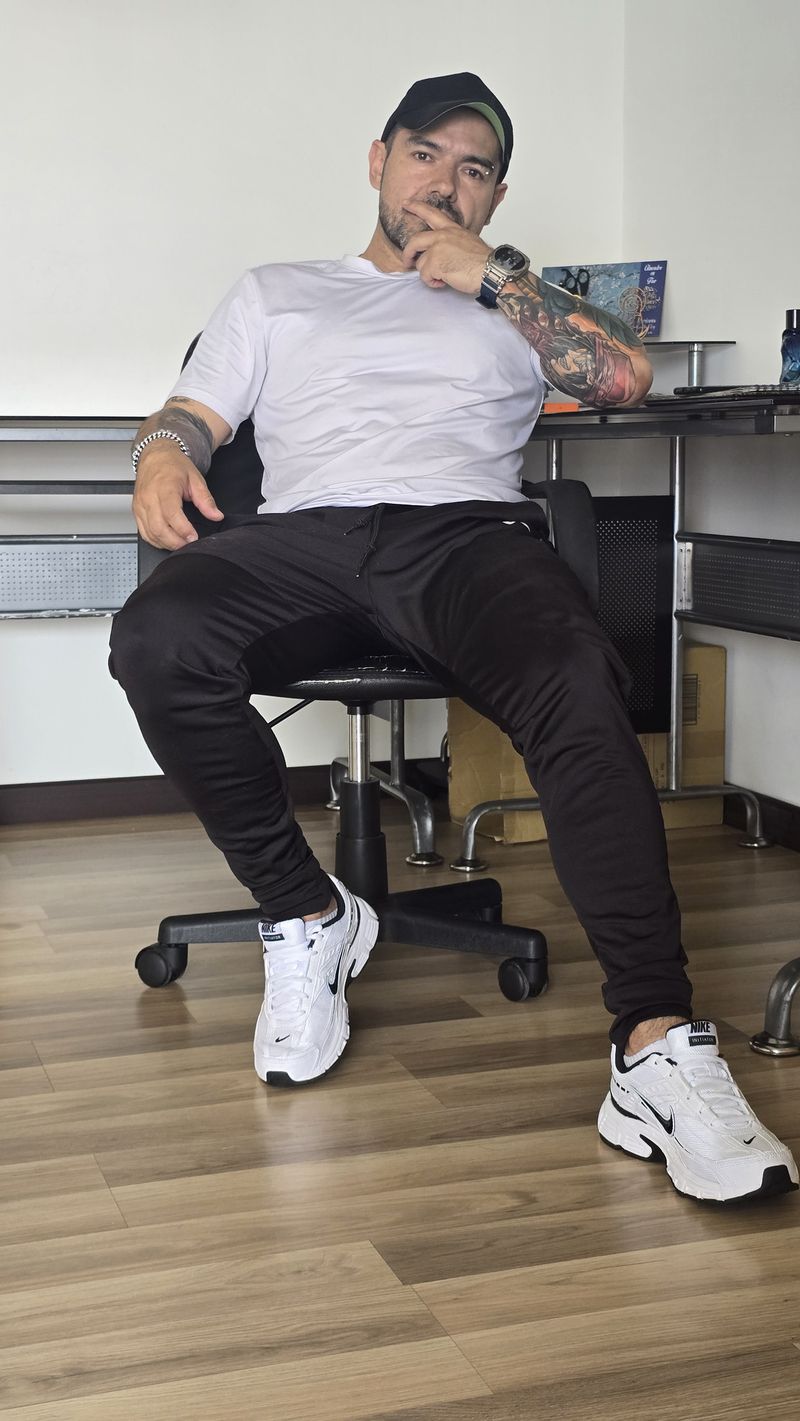 Biyi, 49