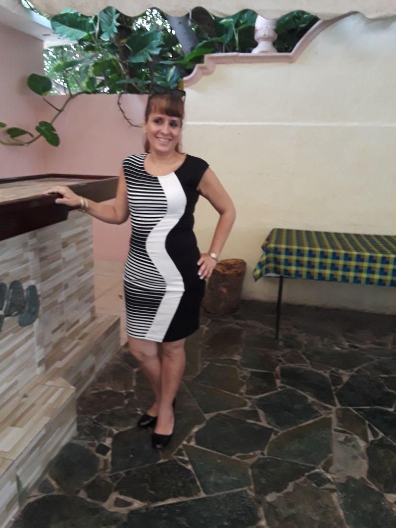 Evelin, 54