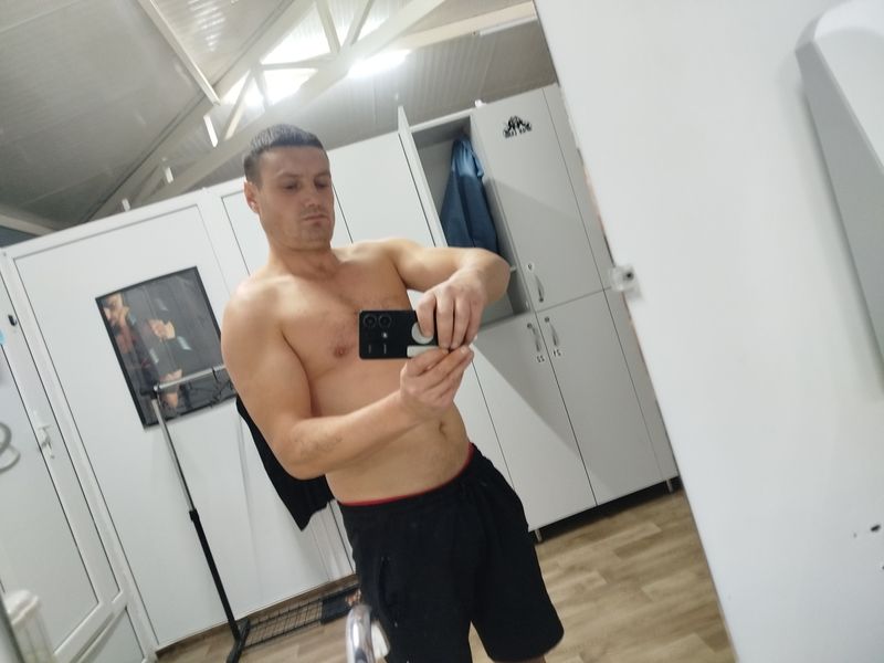 Igor, 35
