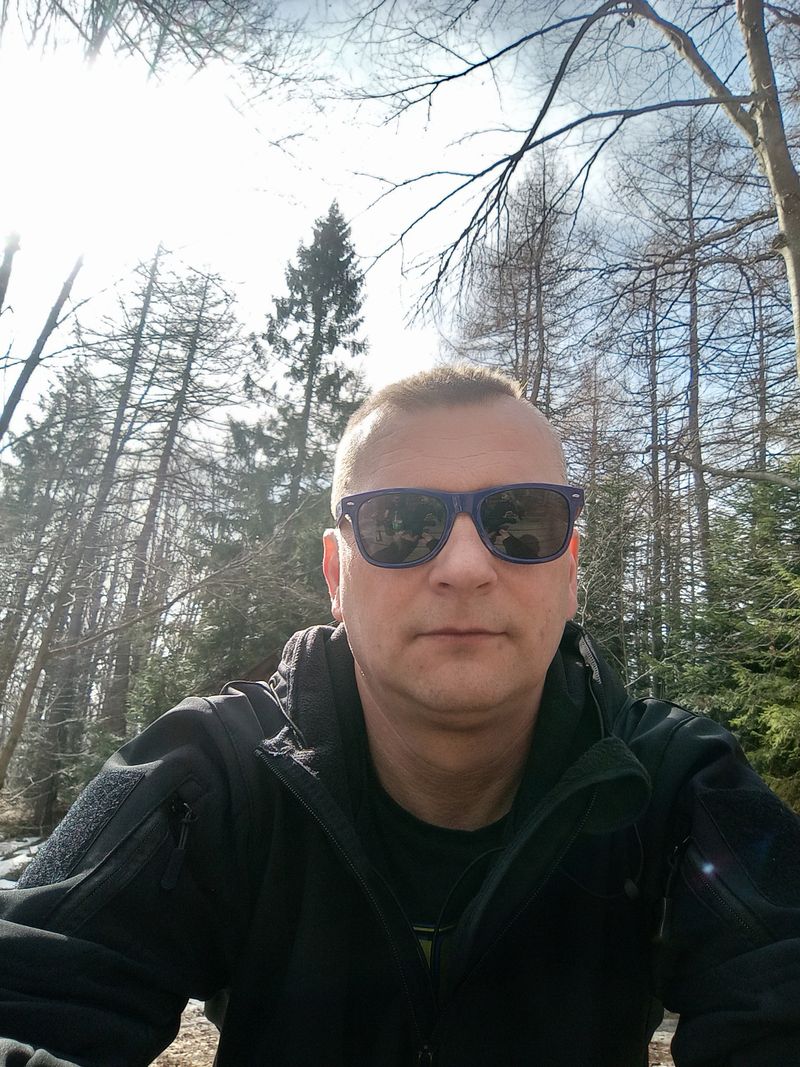 Tomasz, 46