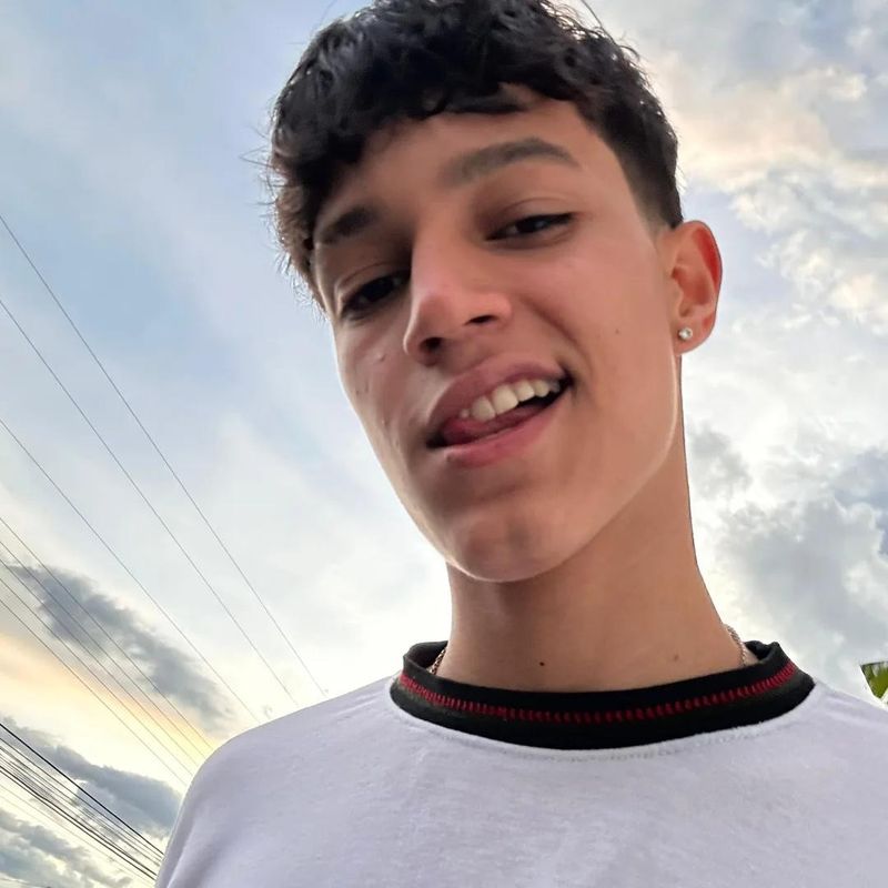 Rodrigo, 21