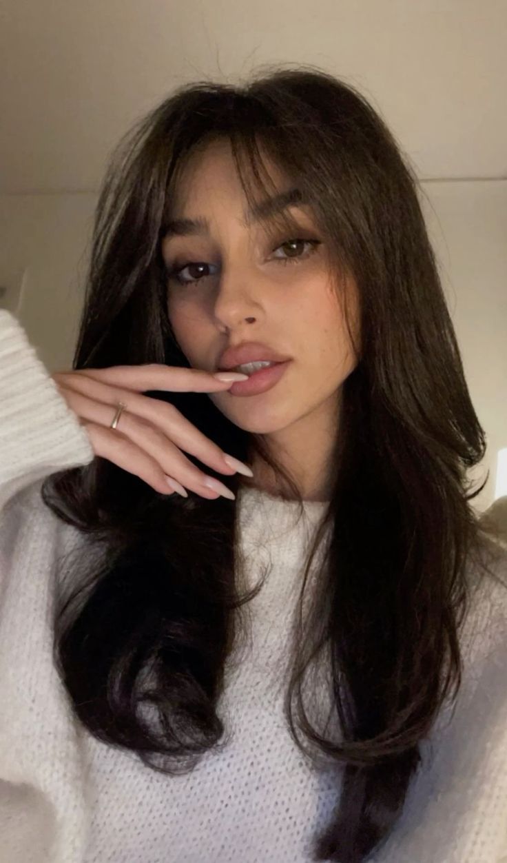 Kaja, 23