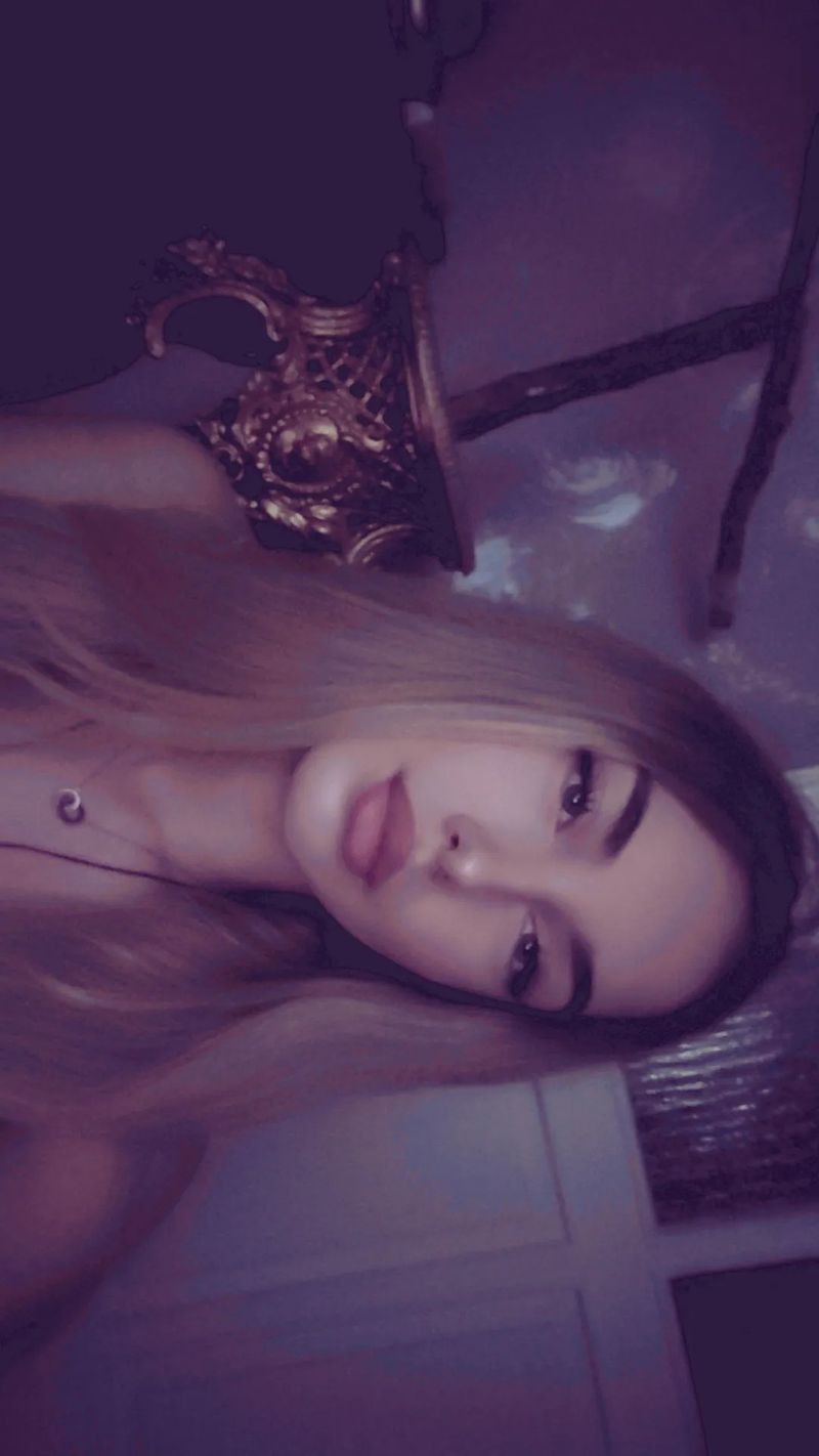 Соня, 18