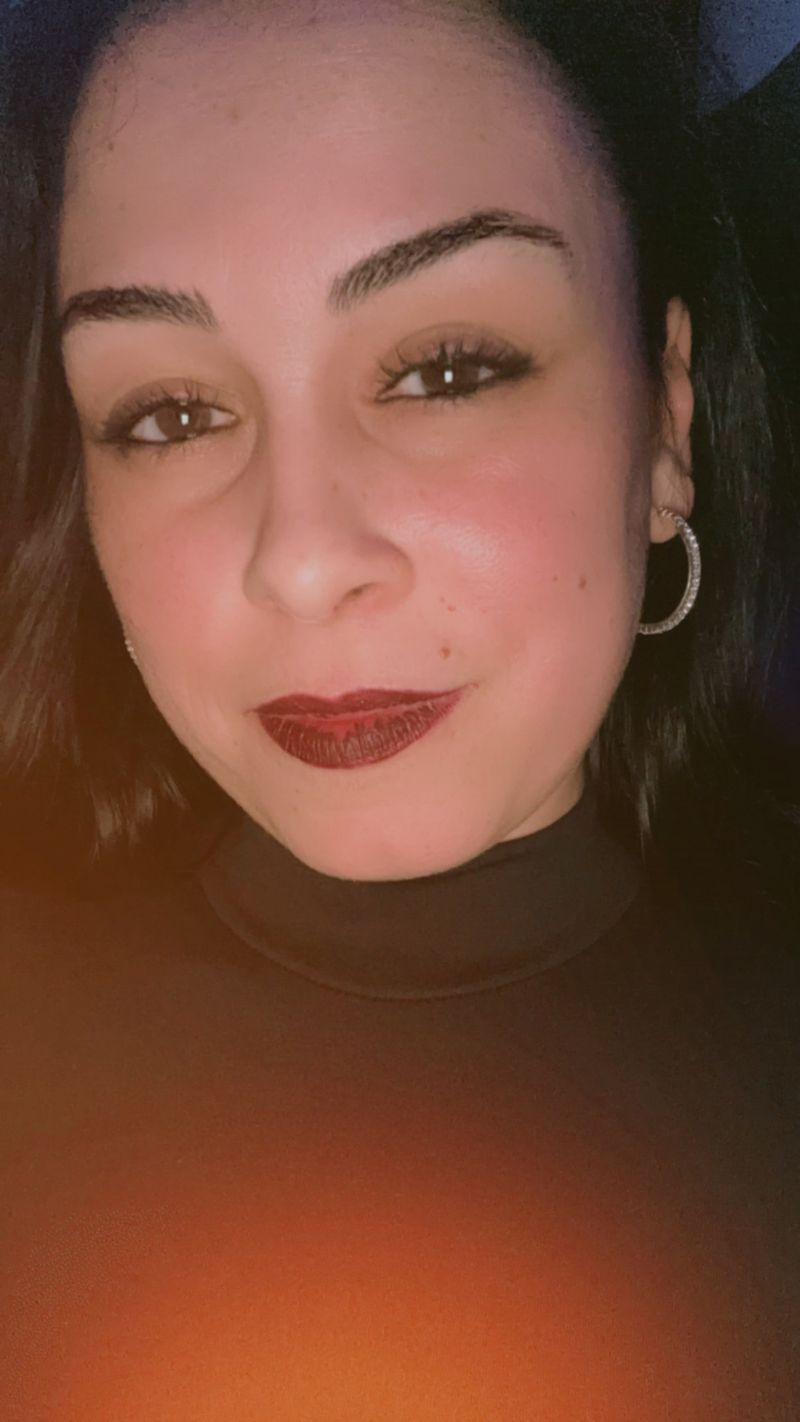 Elsa, 32