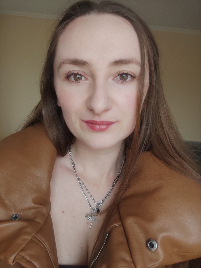 Юлічка, 28
