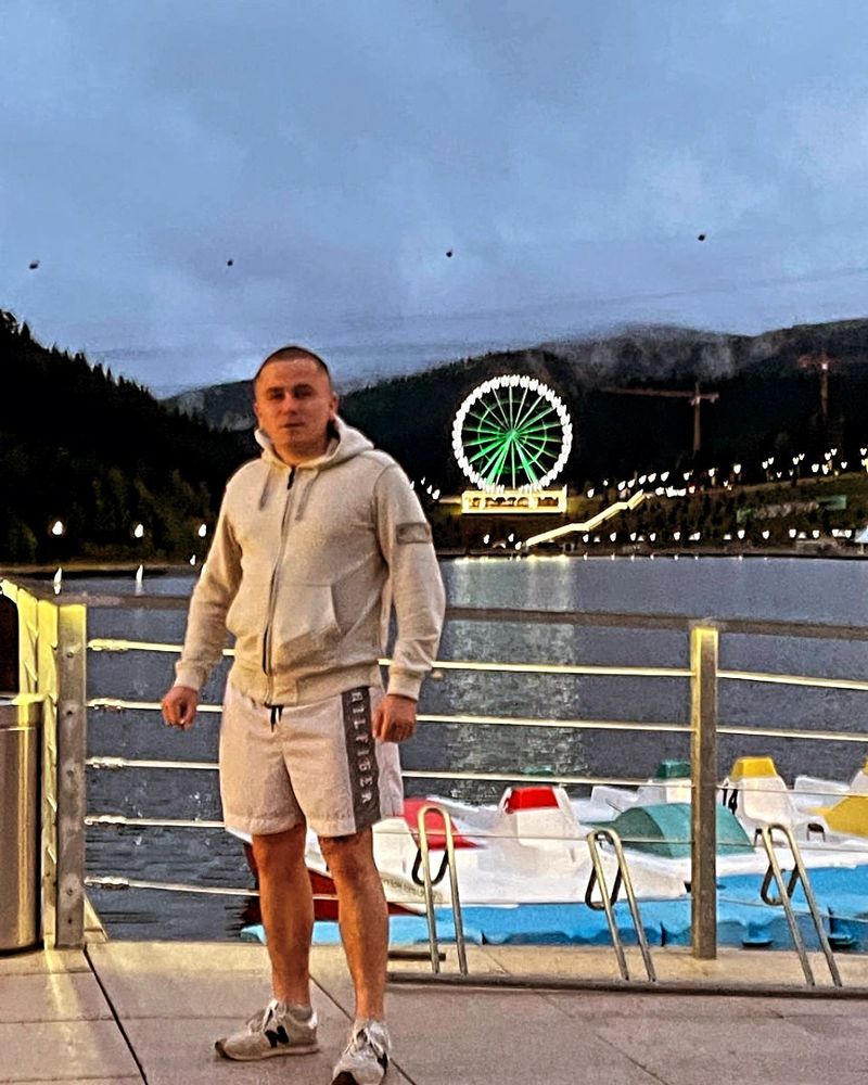 Андрій, 29