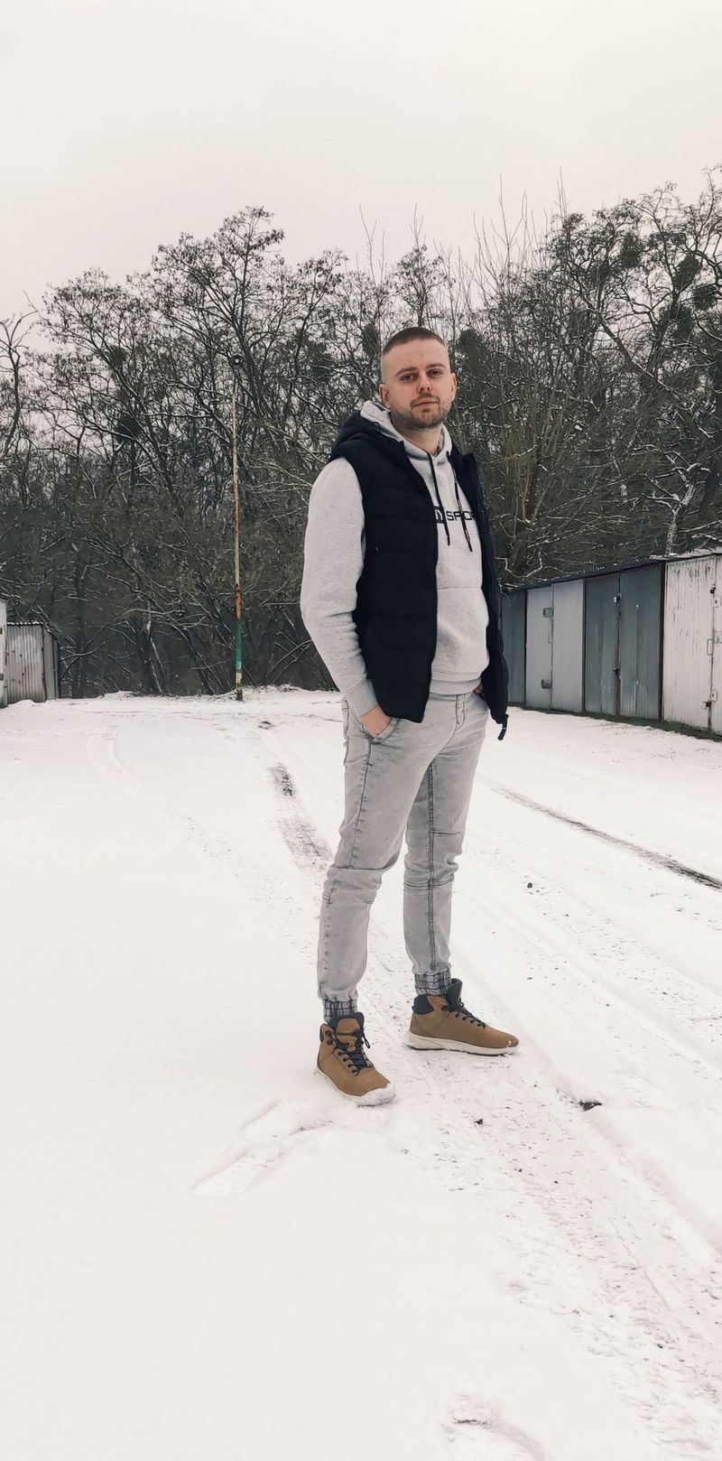 Mateusz, 26