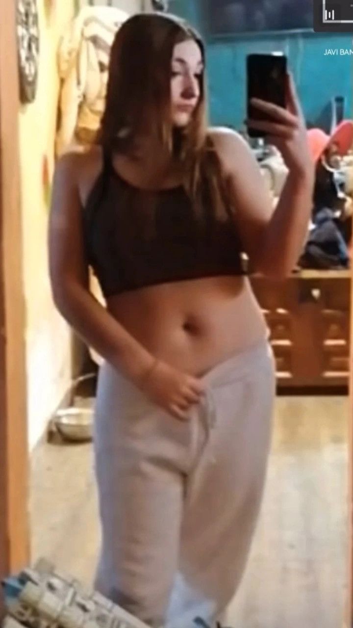 Gemma, 21