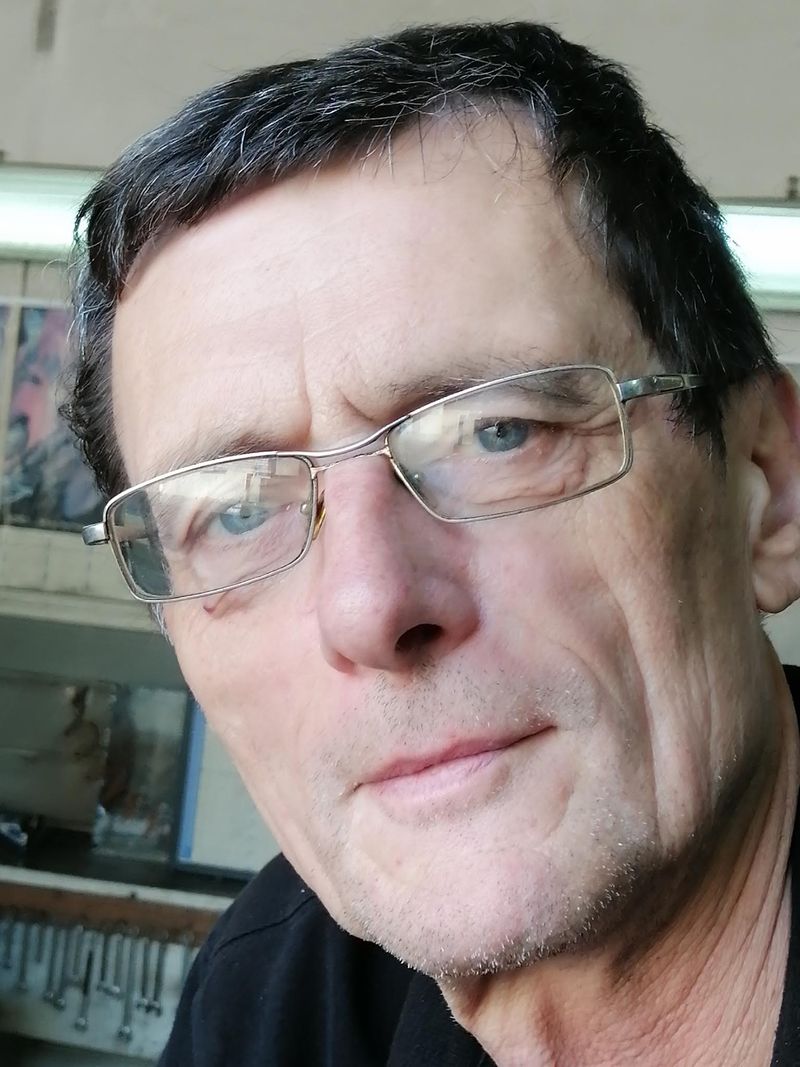 Сергей, 60