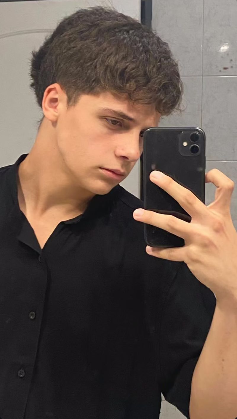 Juann, 18