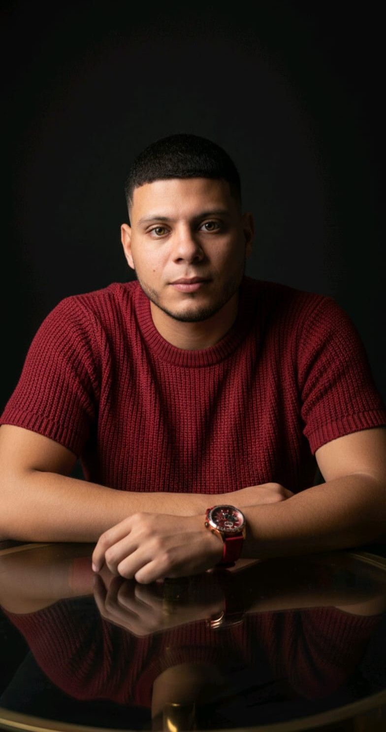 Alex, 28
