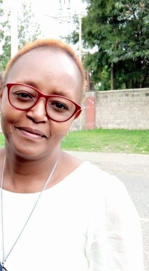 Pauline, 49