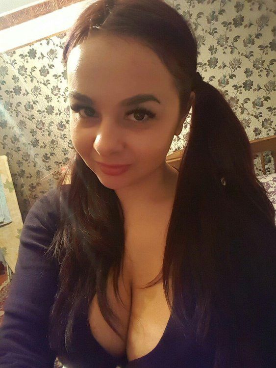 Аиша, 18
