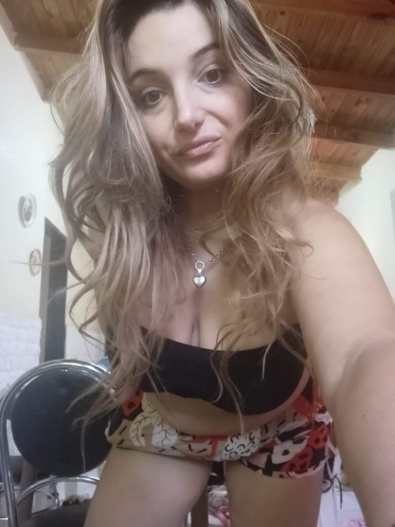 Silvana, 43