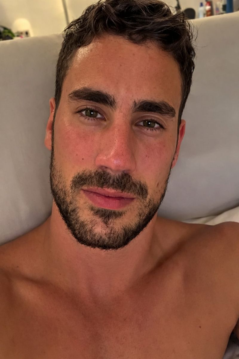 Antonio, 27