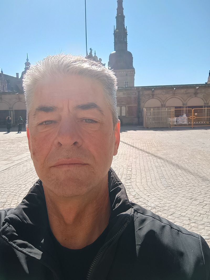 Dariusz, 55