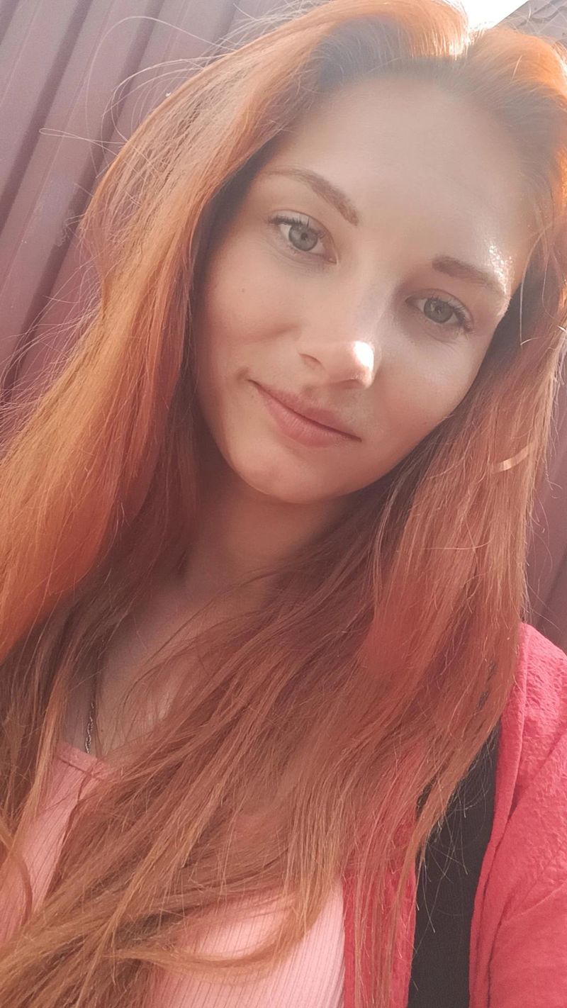 Ілона, 26