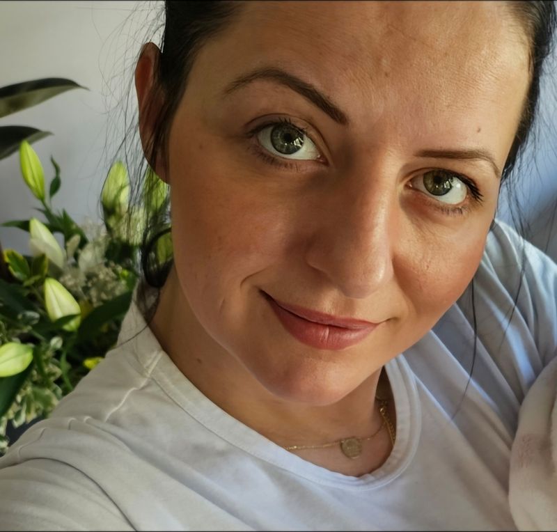 Maria, 38