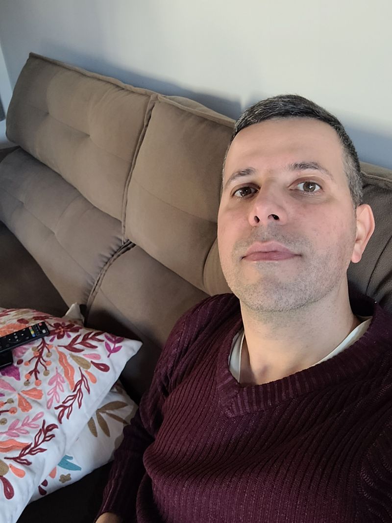 Renato, 43