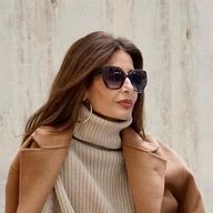 María, 60