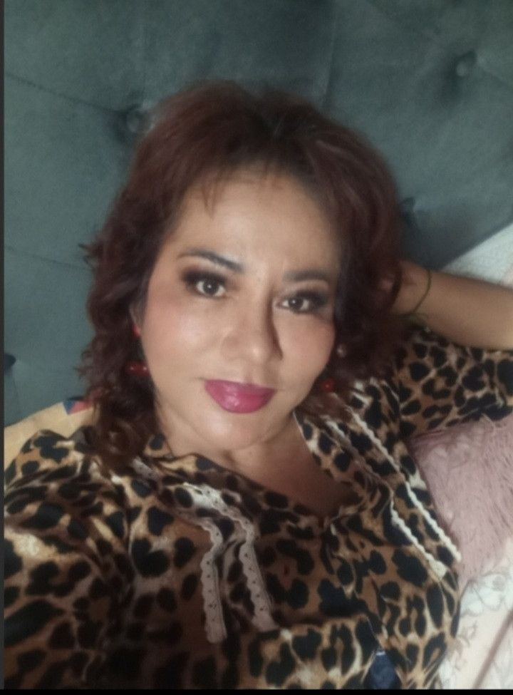 Mary, 52