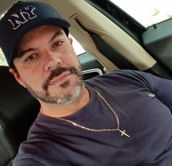 Márcio, 44