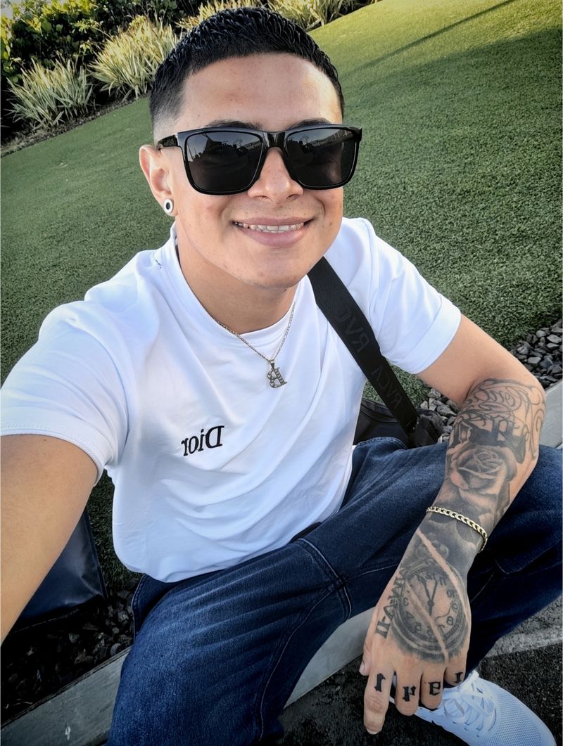 Zait, 25