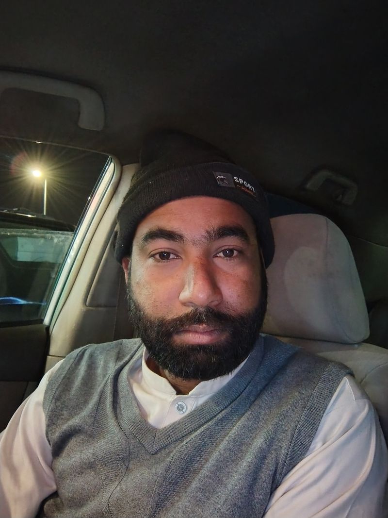 Ali, 31