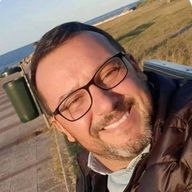Rafael, 47